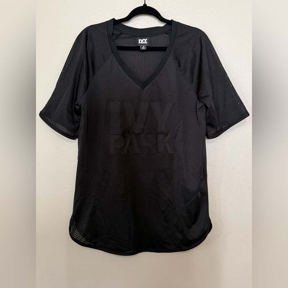 Ivy Park Black Mesh V-Neck Jersey Beyoncé 04 Logo Size M